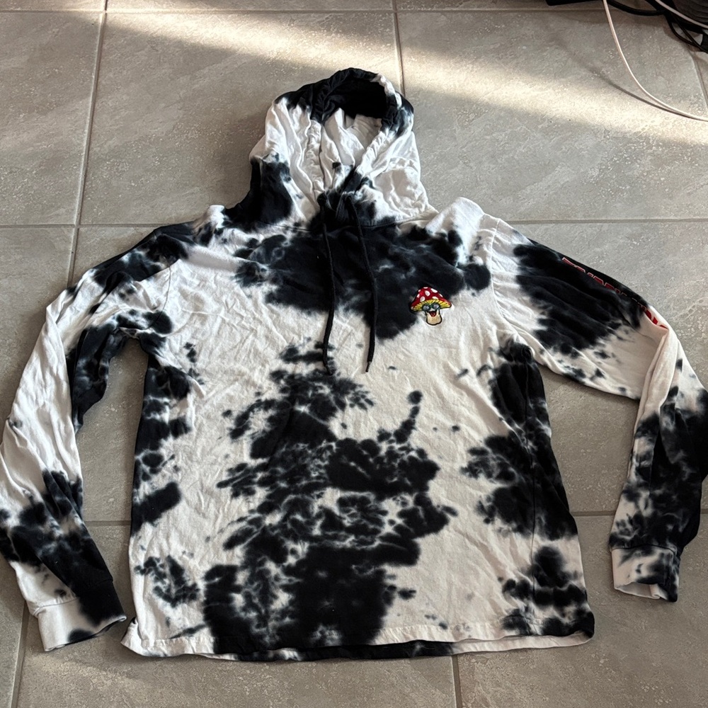 Tie-Dye Hooded Shirt